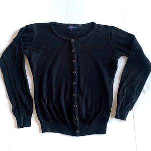 3x$15 FABLE & FARROW Black Button Front Cardigan Size Small